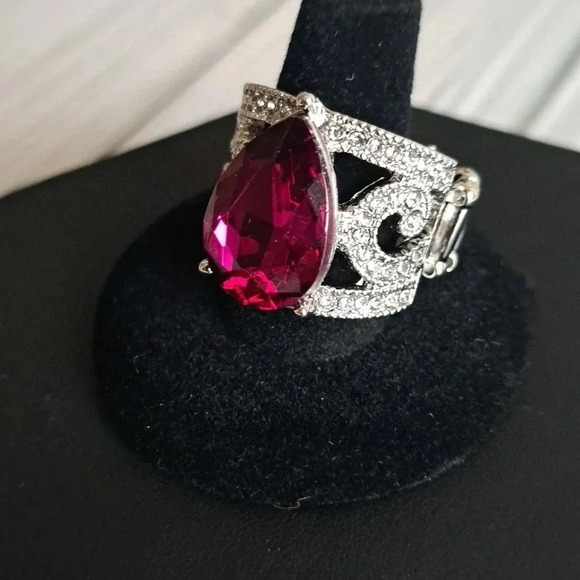 Paparazzi Accessories | Fashion Ring | Pink| Fits Size 6 to 10 | NWT - Picture 3 of 3